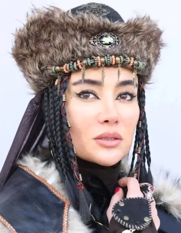 بهاره افشاری در نقش هیام